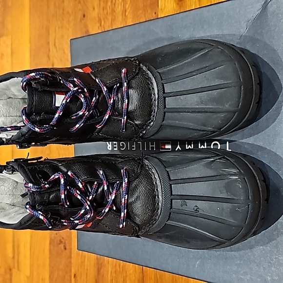 Tommy Hilfiger duck boots - Picture 2 of 12